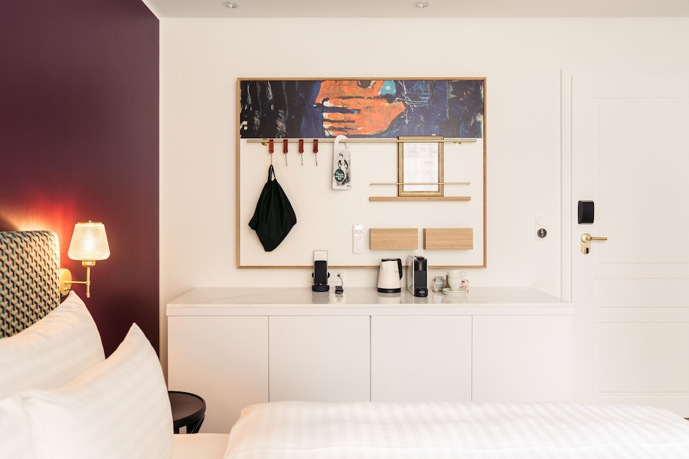 Hotel Schani Salon 15/48