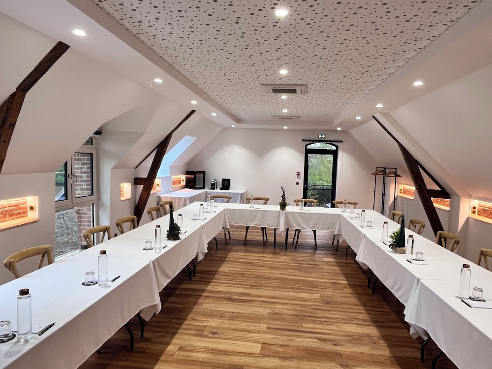 Hotel Chateau Heloise 30/50