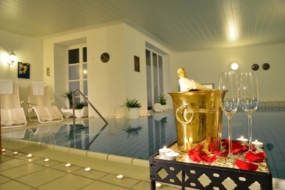 Romantica Hotel Blauer Hecht 34/57