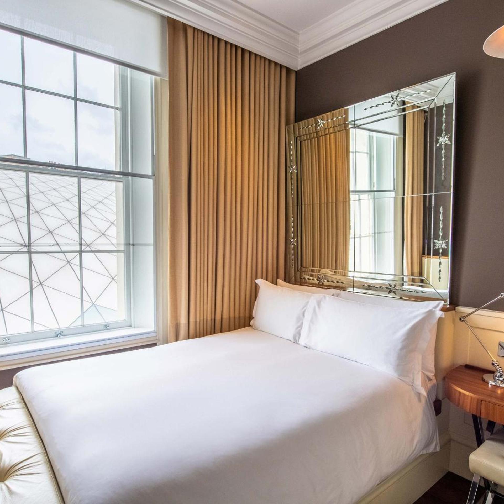 غرفة بسرير مزدوج مع أريكة، Kaya Great Northern Hotel 2/8
