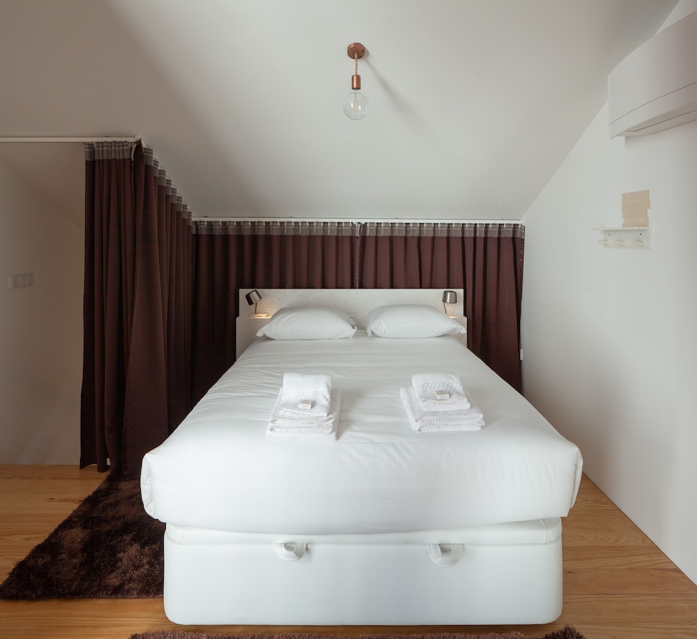 1 BEDROOM, DUPLEX, FAMILY, BALCONY