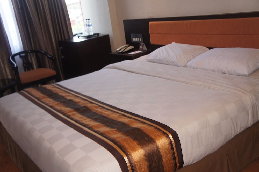 Grand Palace Hotel Makassar 7/18