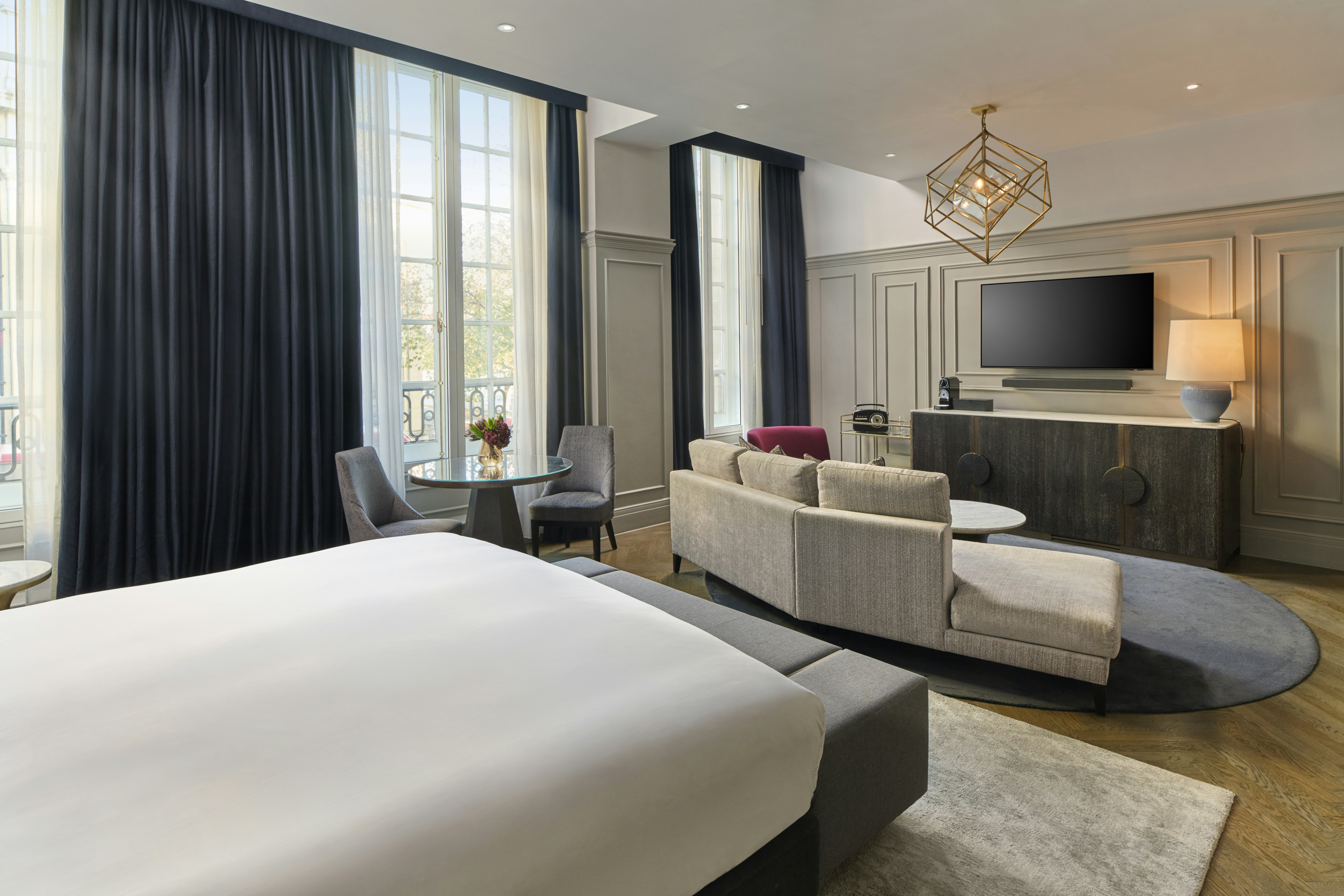 The Trafalgar St. James London, Curio Collection by Hilton 6/30