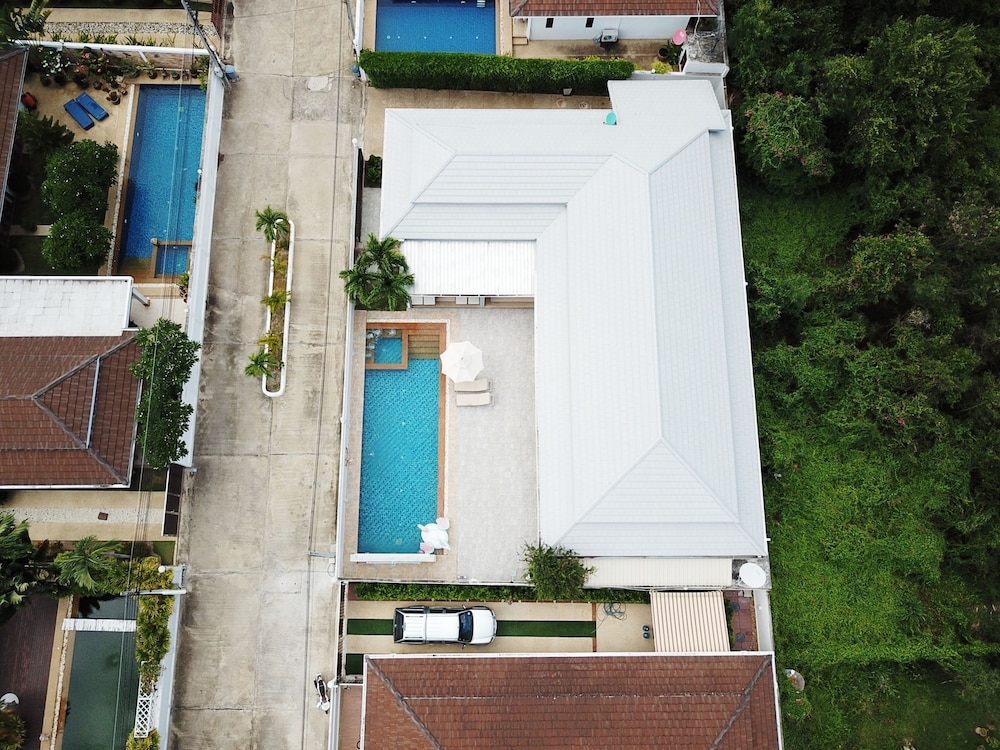 Thiva Pool Villa Hua Hin 14/68