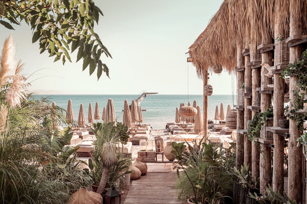 Cook's Club City Beach Rhodes 56/63