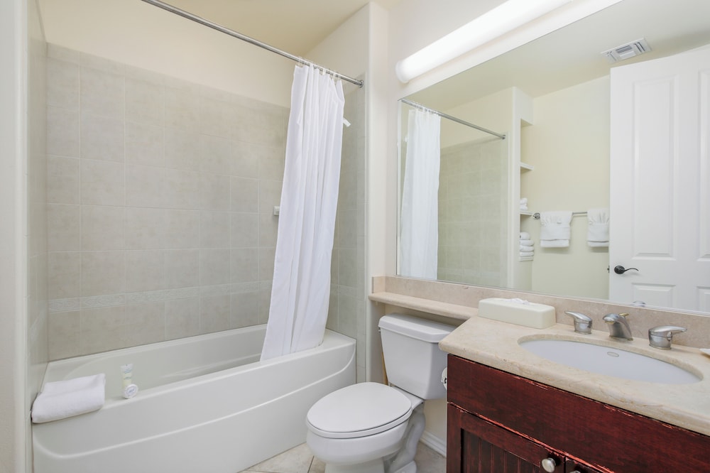 3 Bedrooms, Condo, Twin Beds, King and Queen Bed, Golf Course View, 3 Bathrooms, Sofa، Fairway Villas Waikoloa by OUTRIGGER 9/10