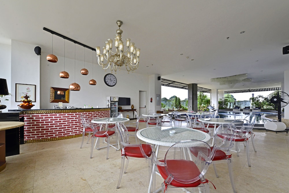 Amaroossa Royal Bogor 23/27