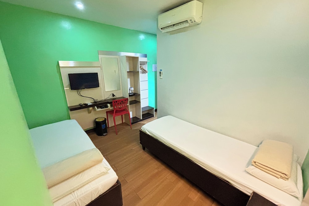 Sugbutel Family Hotel 13/50