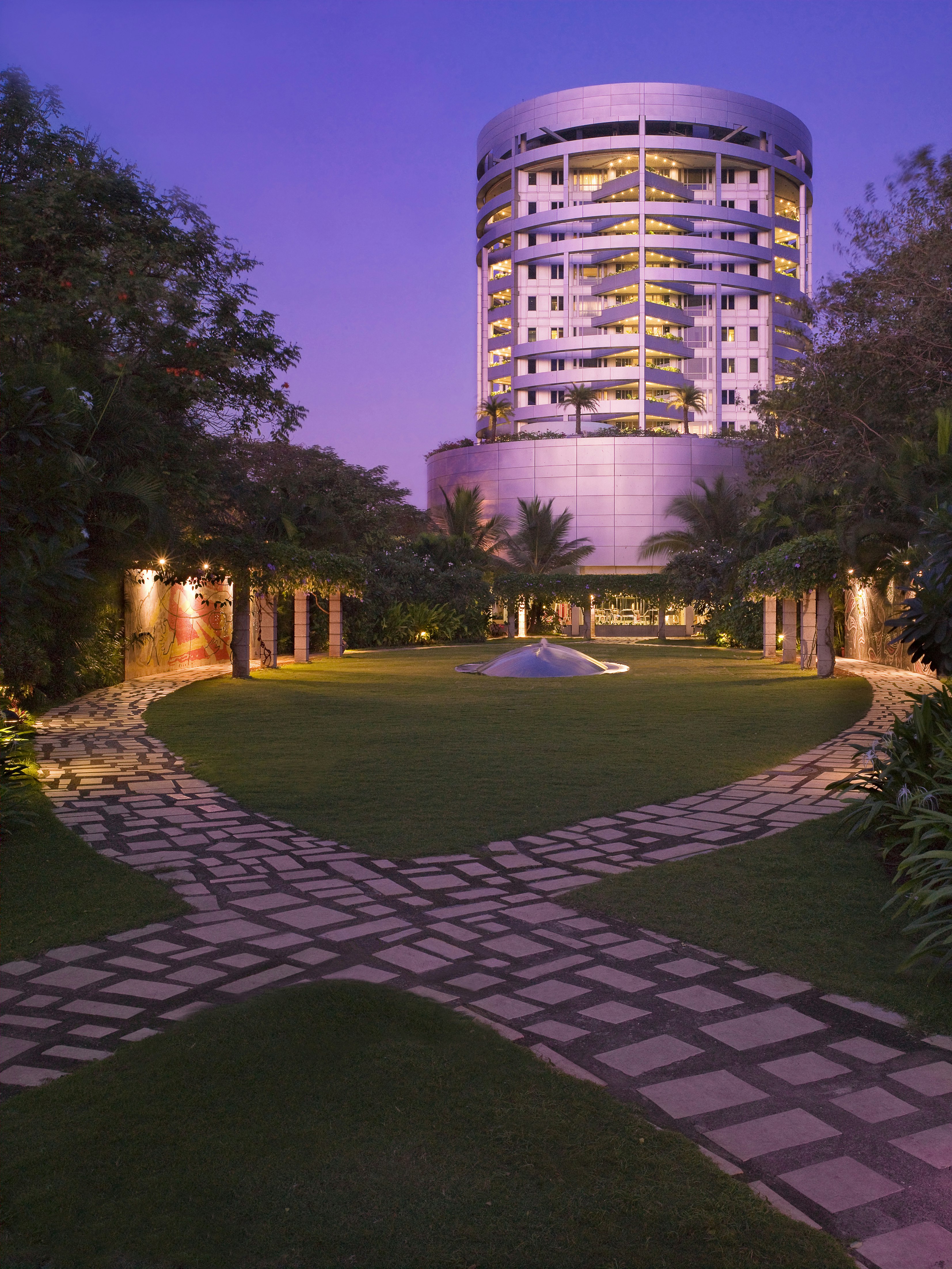 Taj Wellington Mews Luxury Residences 4/63