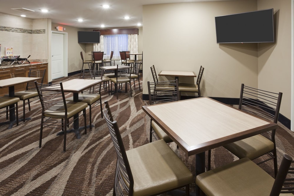 GrandStay Hotel and Suites Tea Sioux Falls 14/17