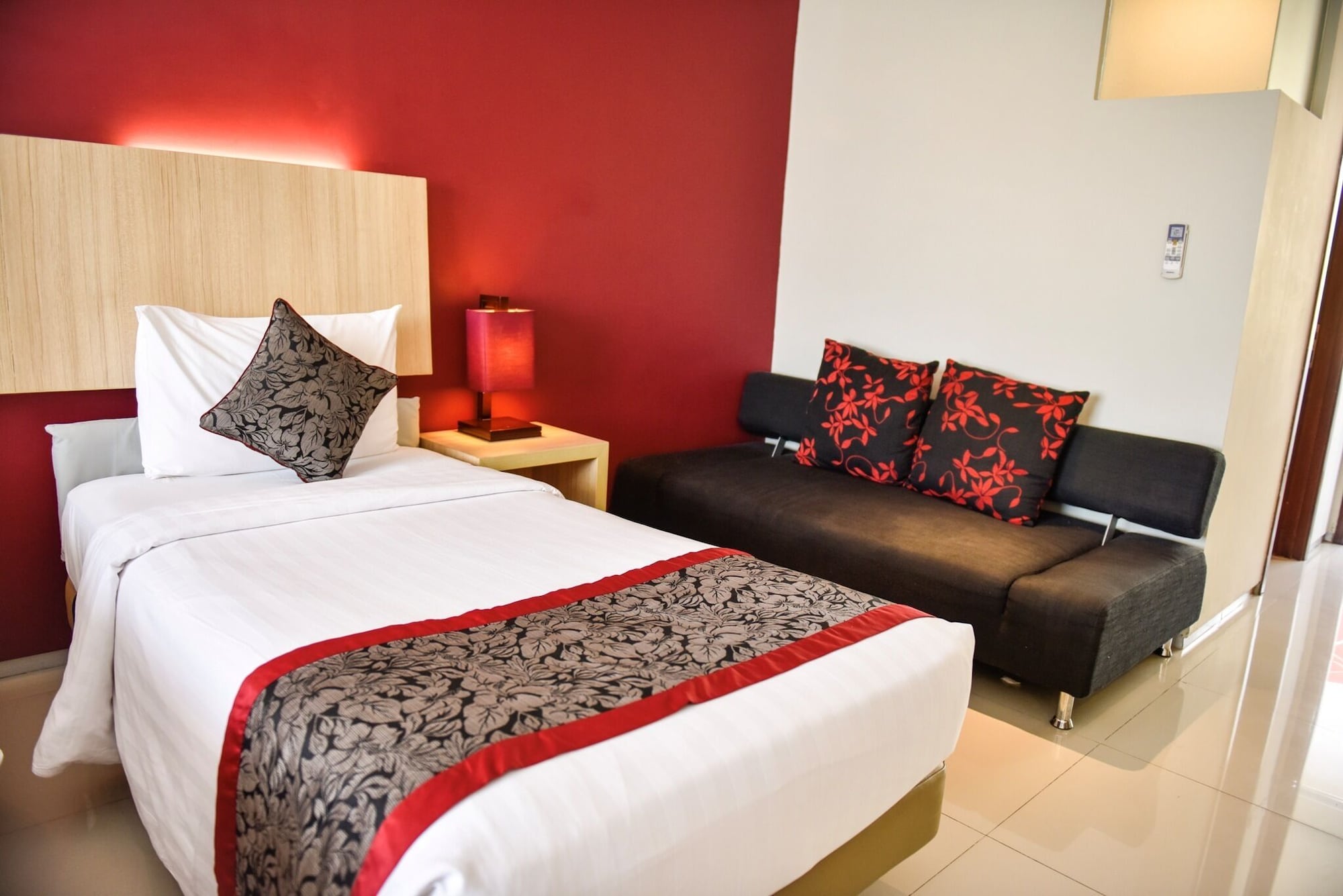 FAMILY, TRIPLE, MULTIPLE BEDS, CITY VIEW