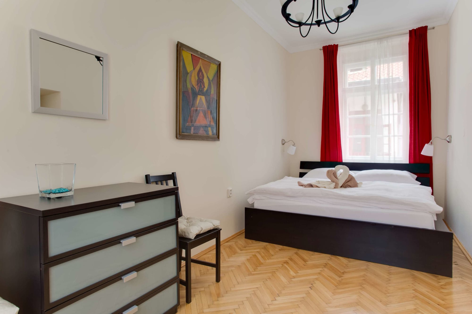 2 BEDROOMS, ROYAL, APARTMENT, COURTYARD VIEW
