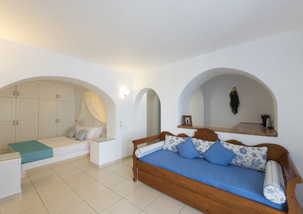 Kastro Suites 48/78