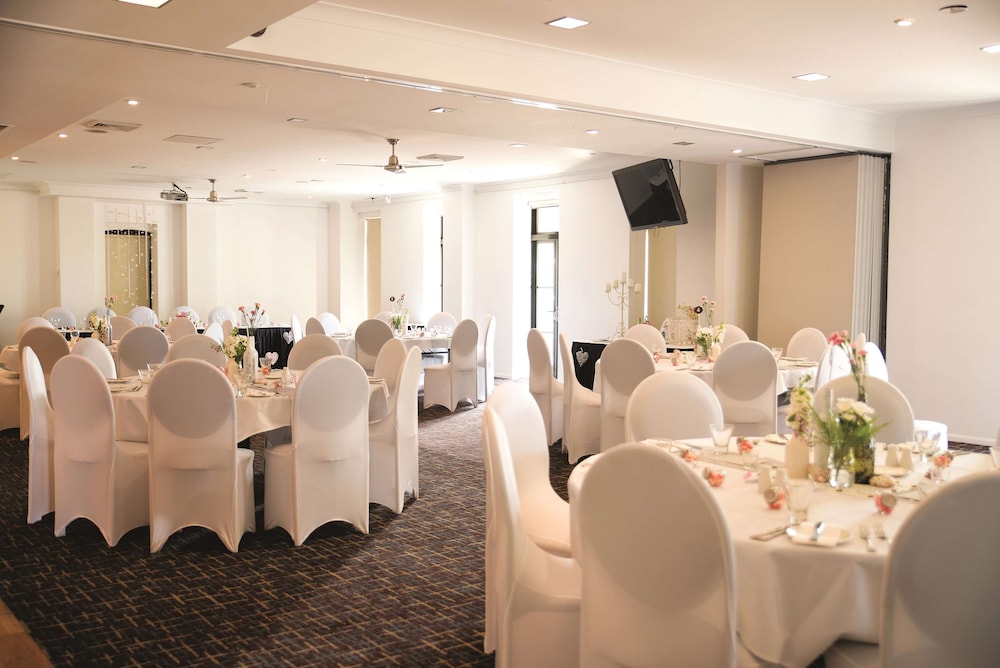 Oaks Townsville Metropole Hotel 58/69