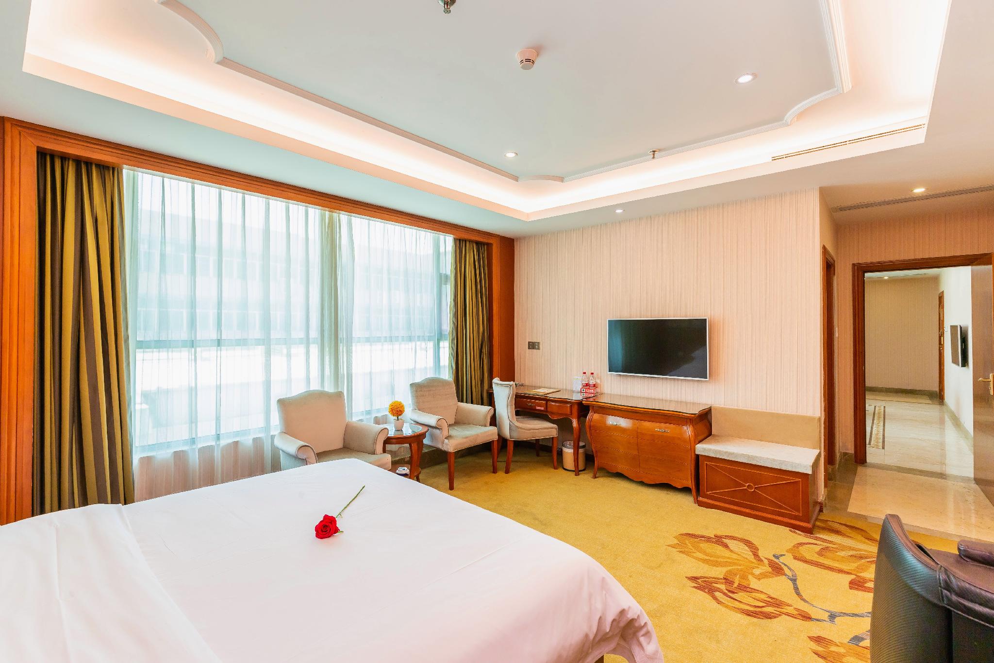 Vienna 3 Best Hotel (Shenzhen Pinghu Fumin Road) 12/36