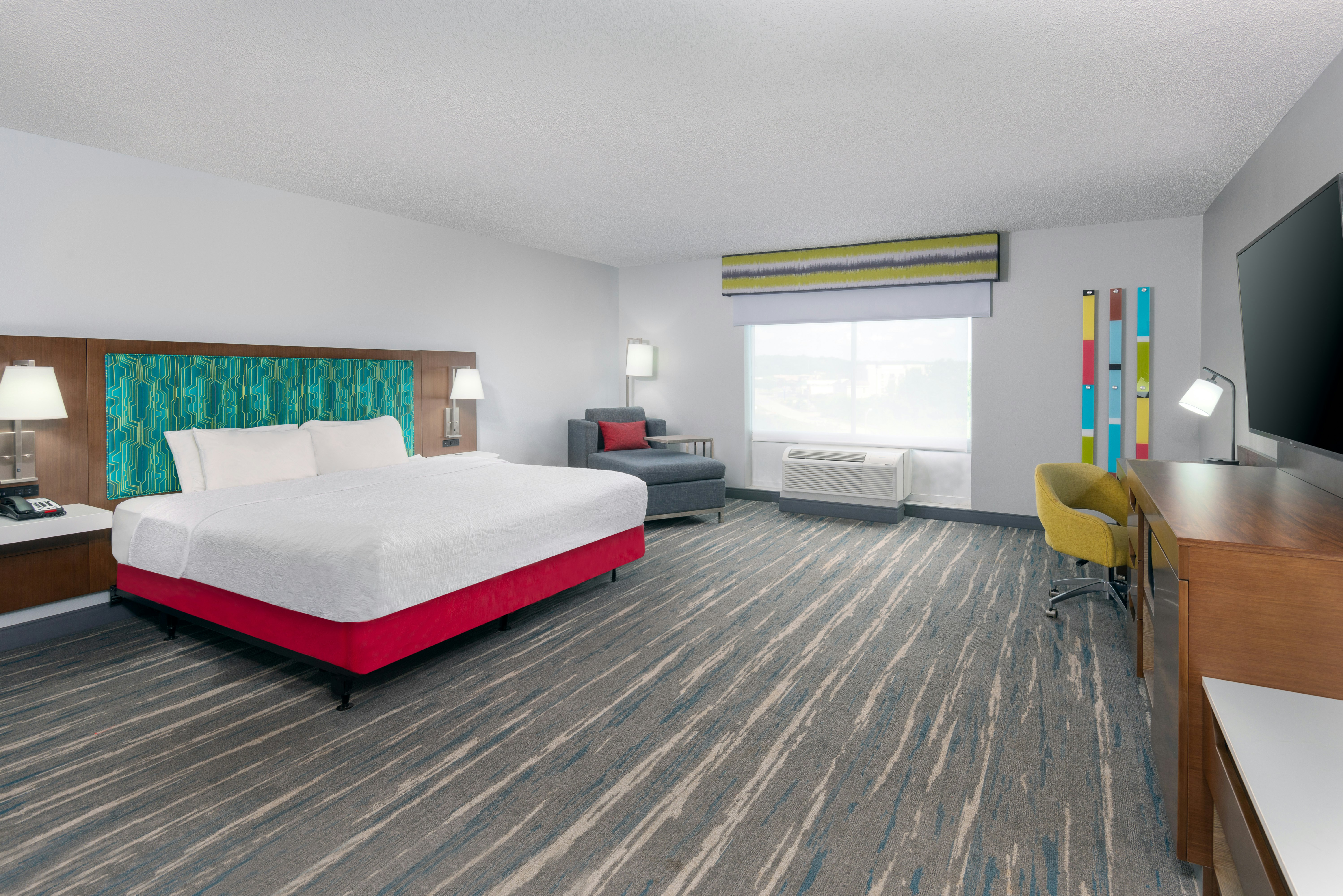 ROOM, KING BED
