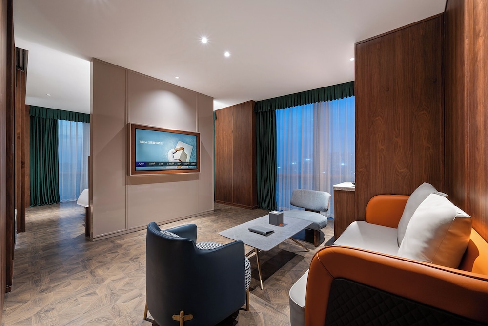 Novotel Shanghai Baoshan Jiusi 30/46