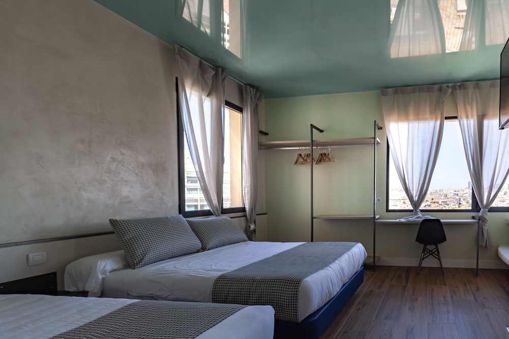 Hostal Charlotte 22/66