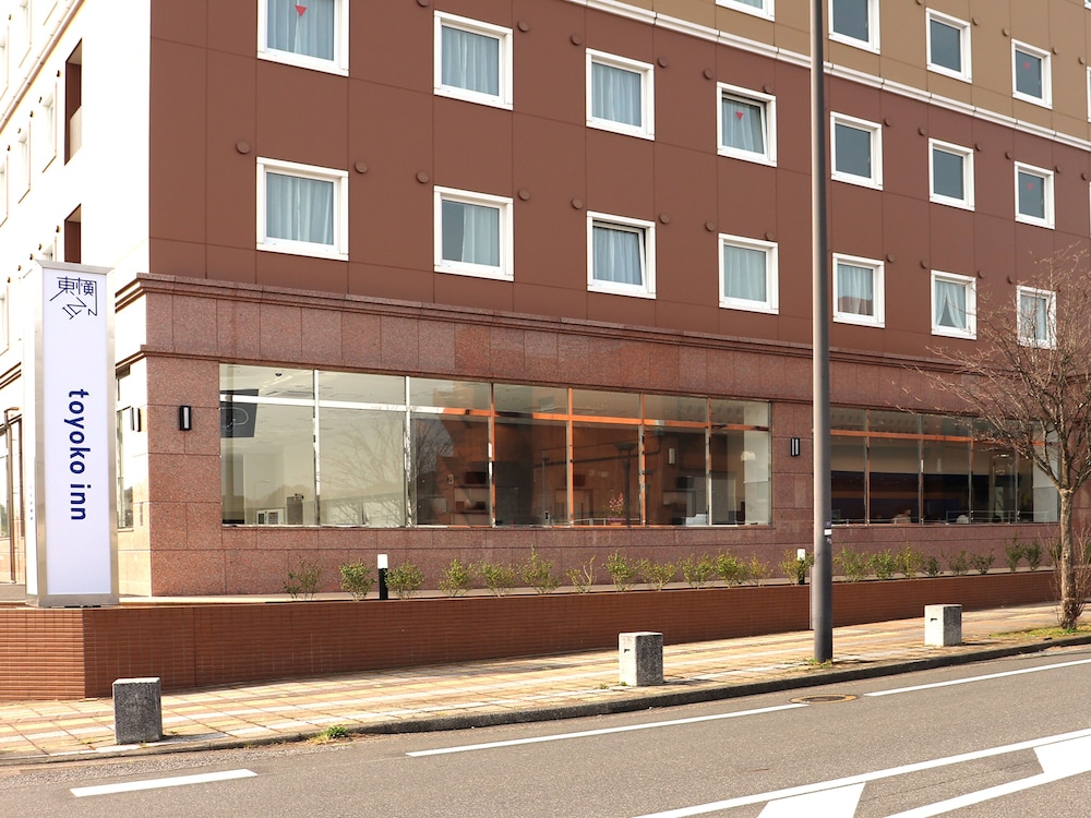Toyoko INN Inbanihonidai Ekimae 8/46