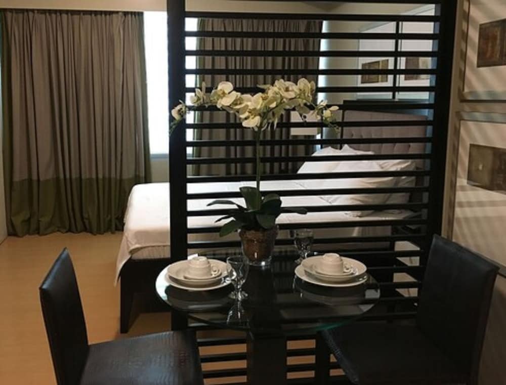 Avant Serviced Suites 42/52