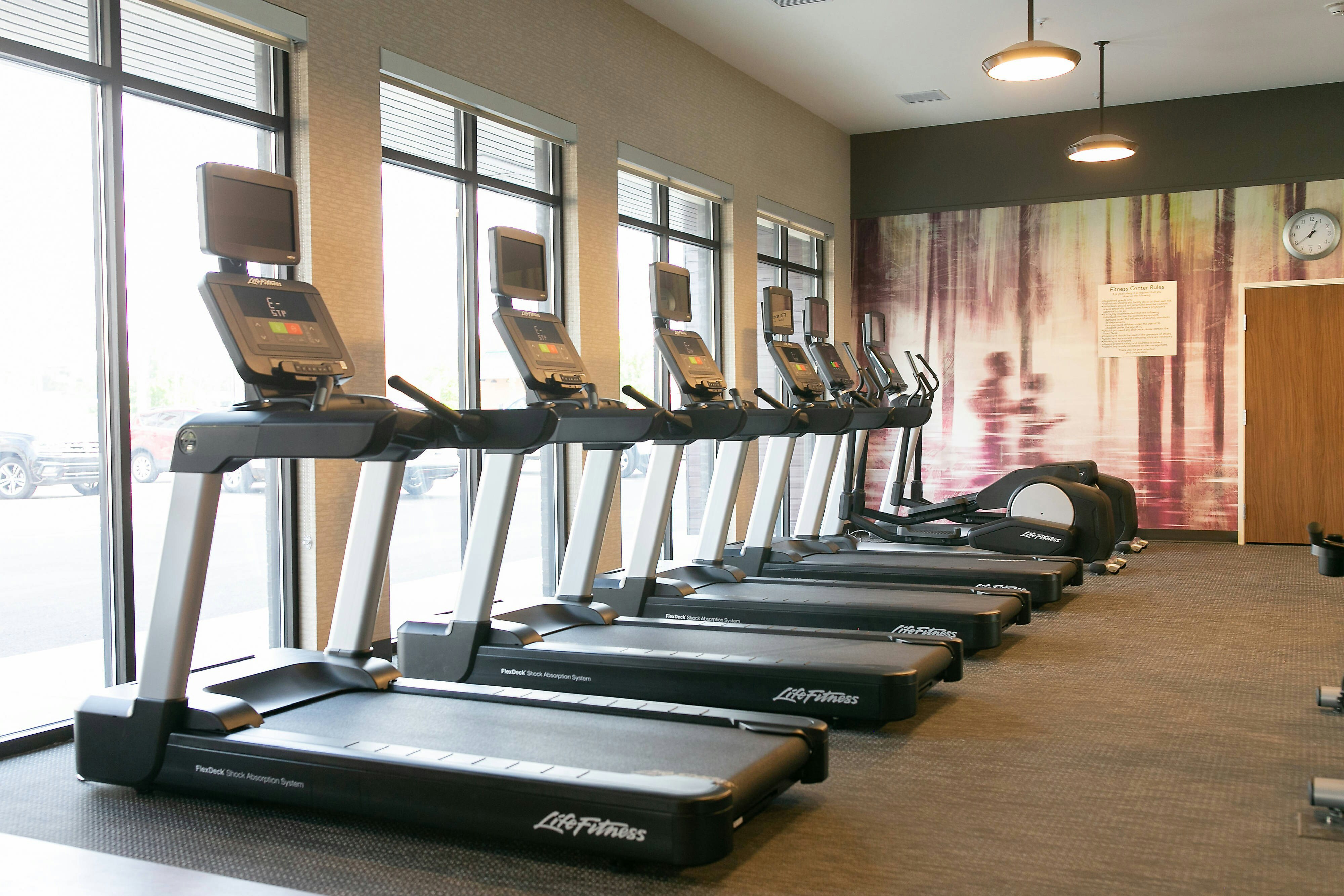 Courtyard by Marriott Elkhart 19/37
