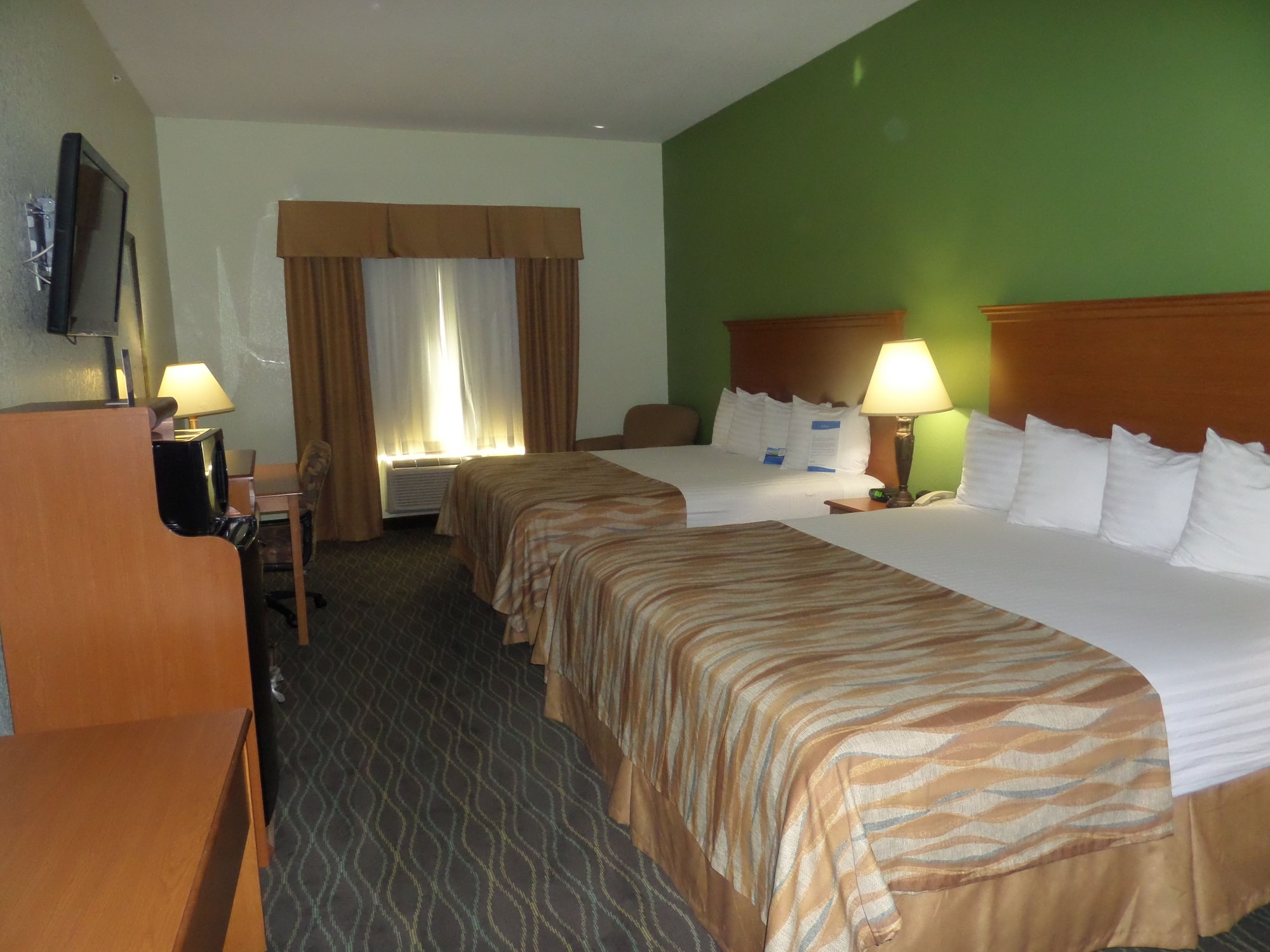 Room, 2 King Beds, Accessible