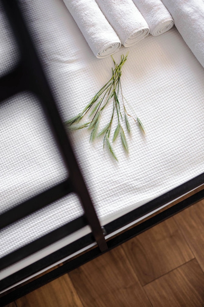 Belsun Boutique Hotel 24/50