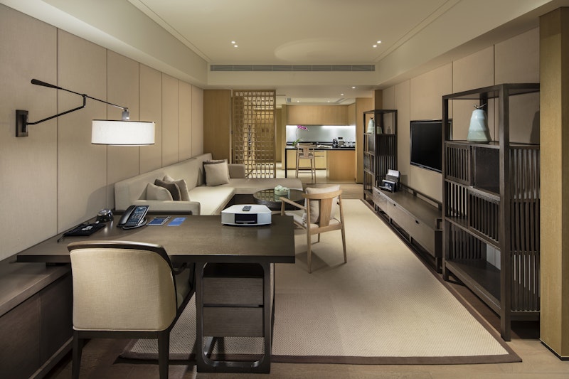 Hilton Shenzhen Shekou Nanhai 56/89