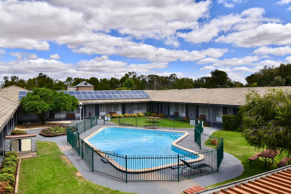 Townhouse Motel Cowra 4/56