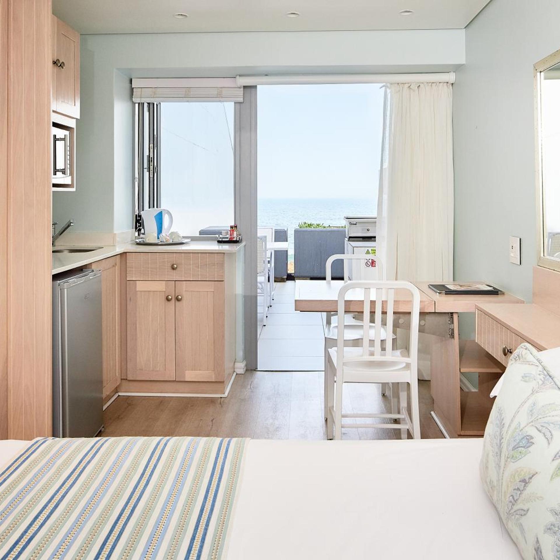Studio, Sea View