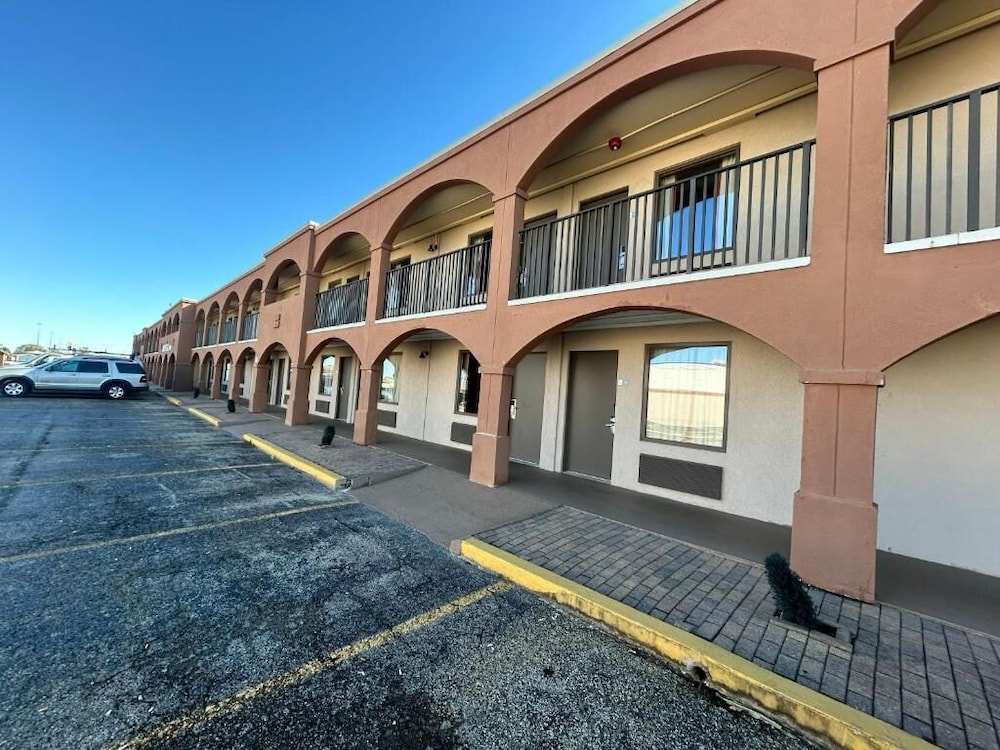 Suite Dreams Motel Mattoon I 57 57/58