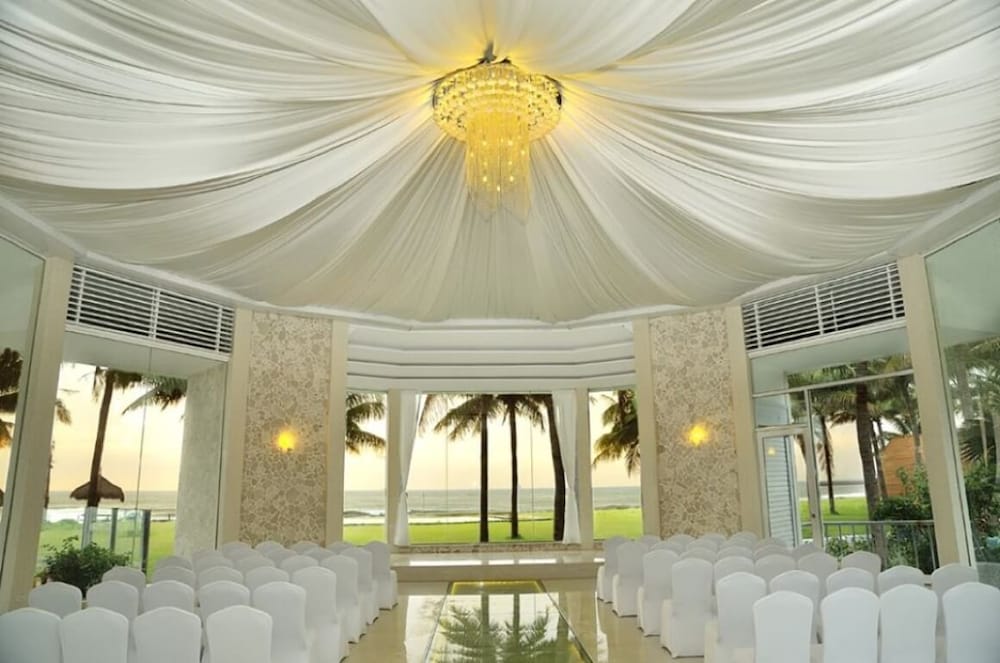 Sizihwan Sunset Beach Resort 3/50