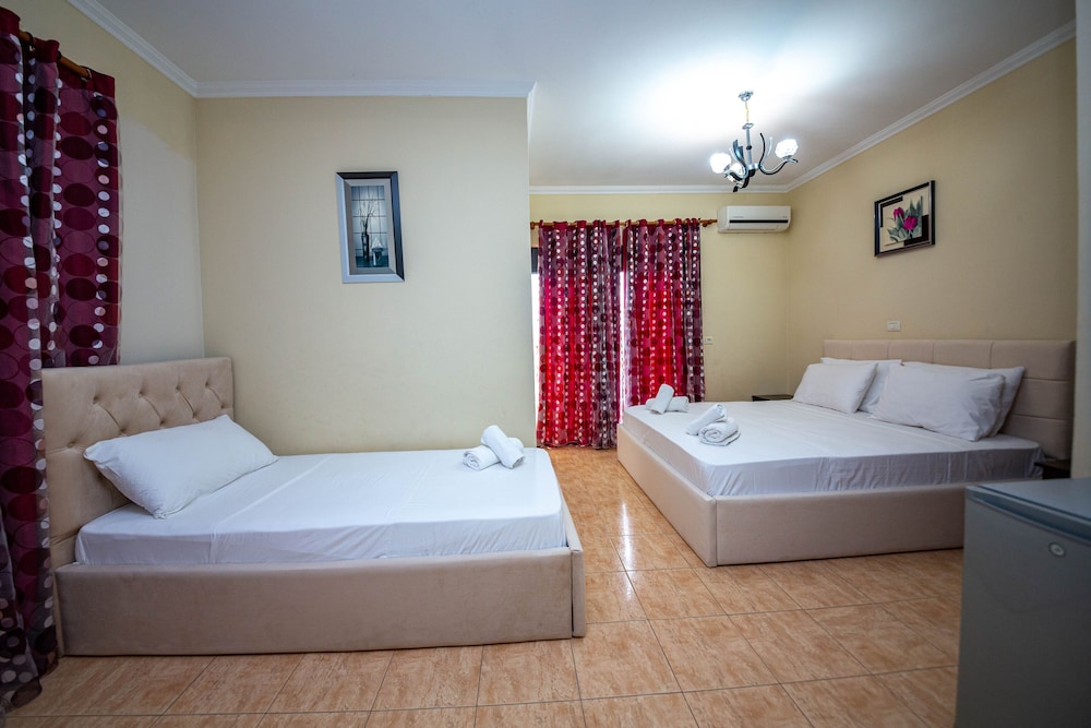 Hotel Primavera 17/50