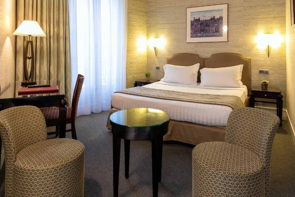 Hotel Delavigne 24/64
