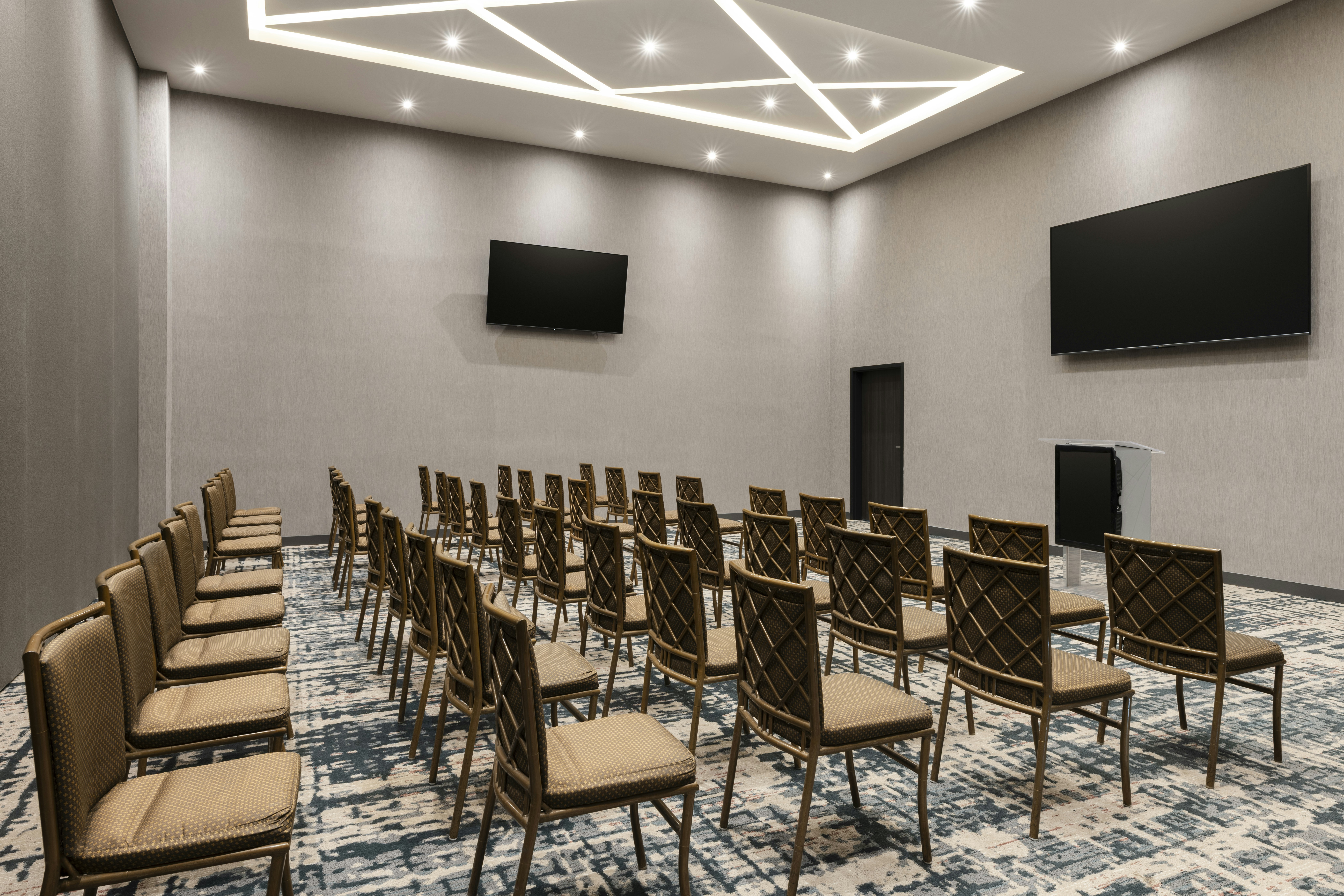 Homewood Suites by Hilton Saltillo 54/64