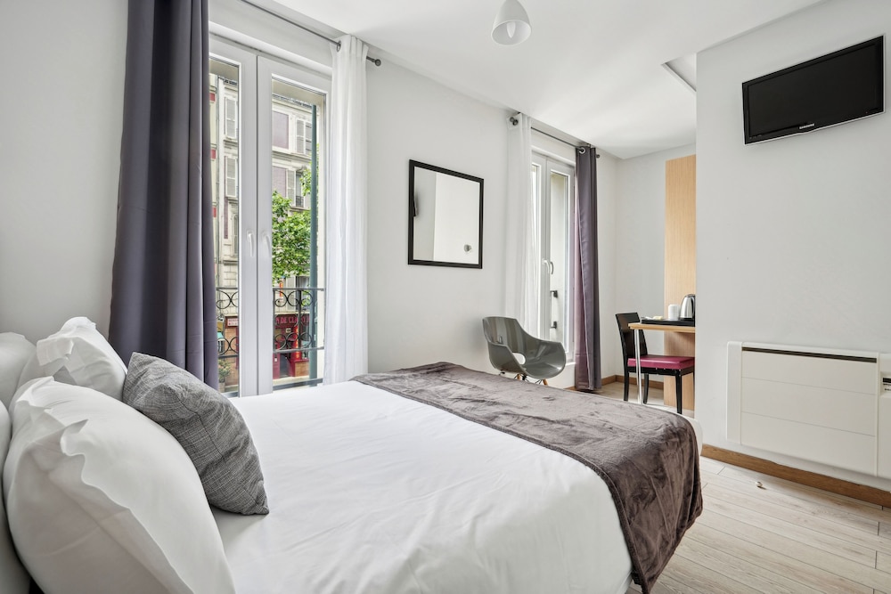 SUPERIOR, DOUBLE BED
