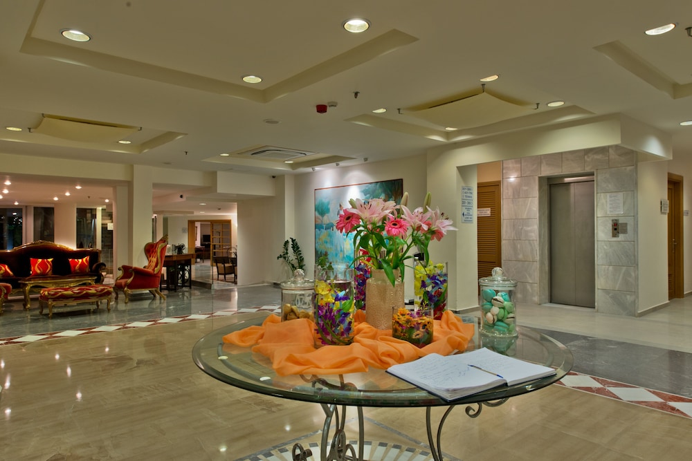 Minos Hotel 9/50