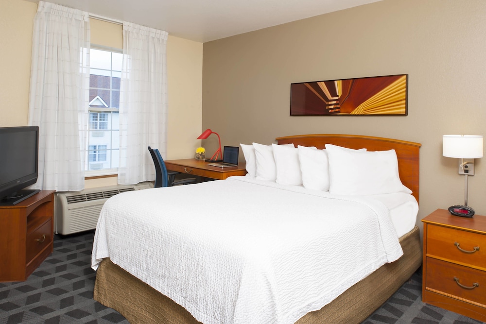 Towneplace Suites Indianapolis Park 100 4/18