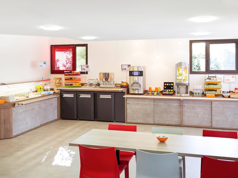 Hotel Ibis Styles Niort Poitou Charentes 18/28