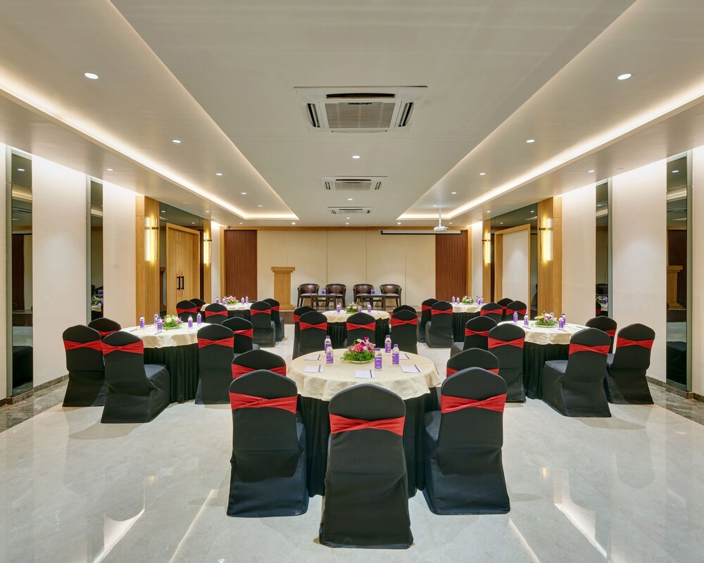 Citrus Hotels Kolhapur 20/25