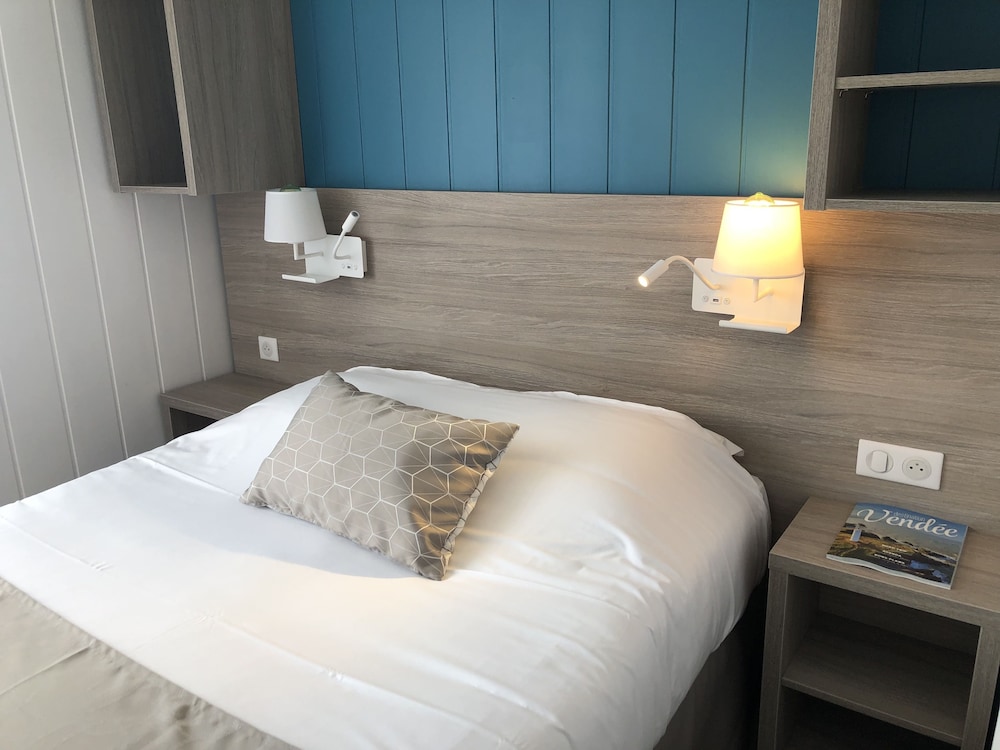 Hotel La Cote Oceane 33/77