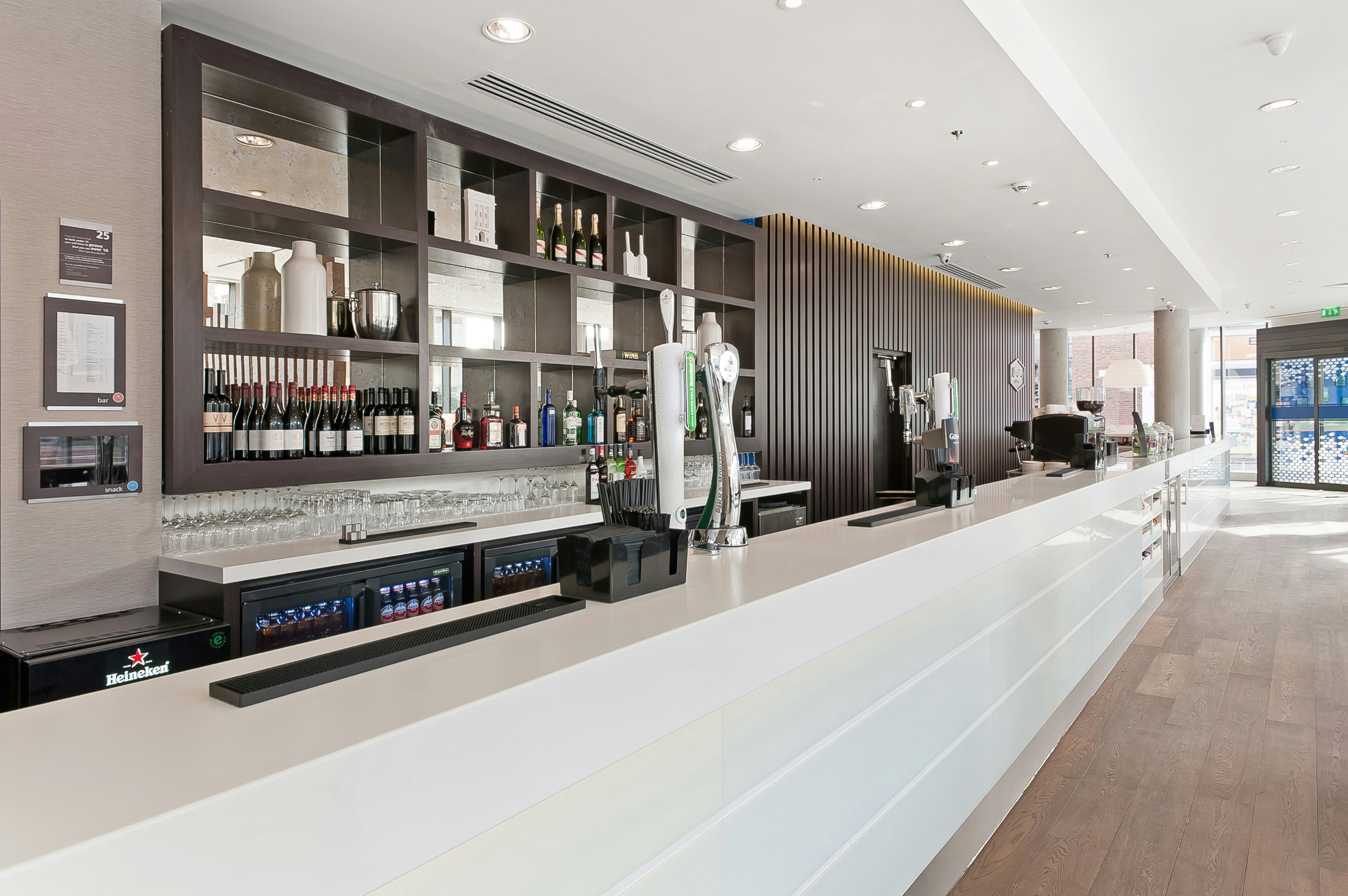 Lobby at Hampton by Hilton London Waterloo Hotel, LONDON