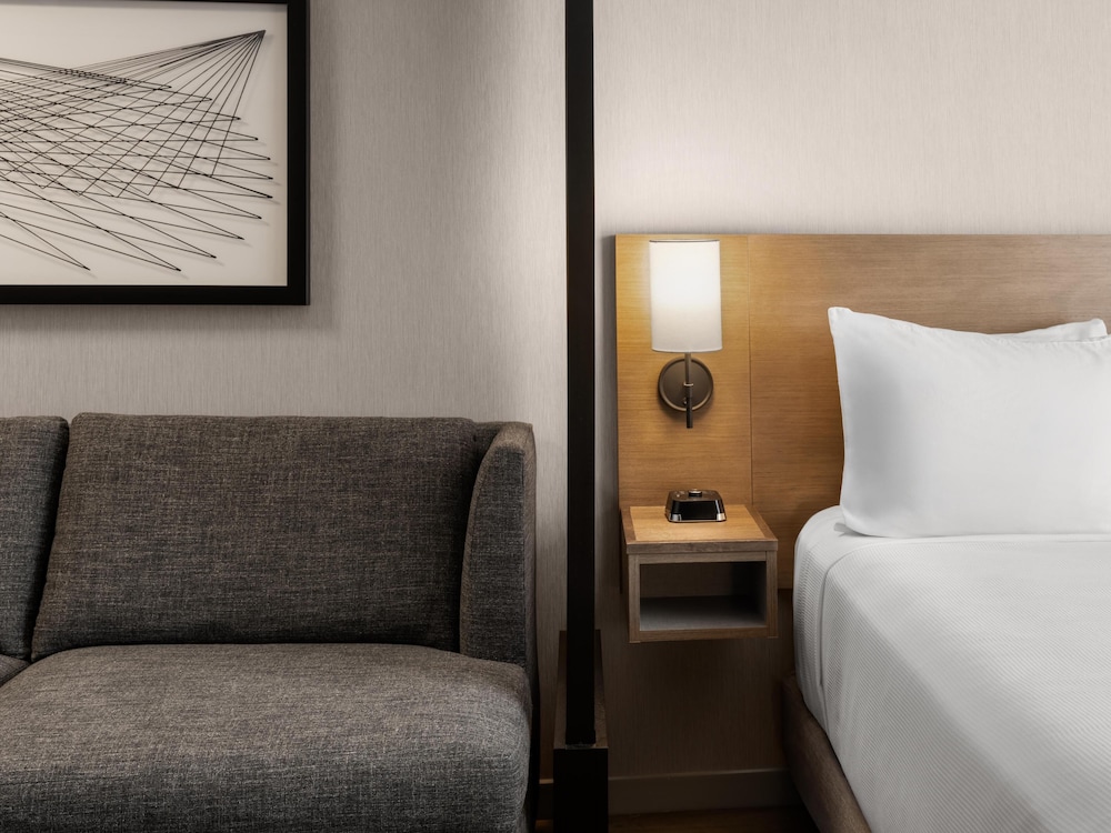 Hyatt Place Billings 10/30