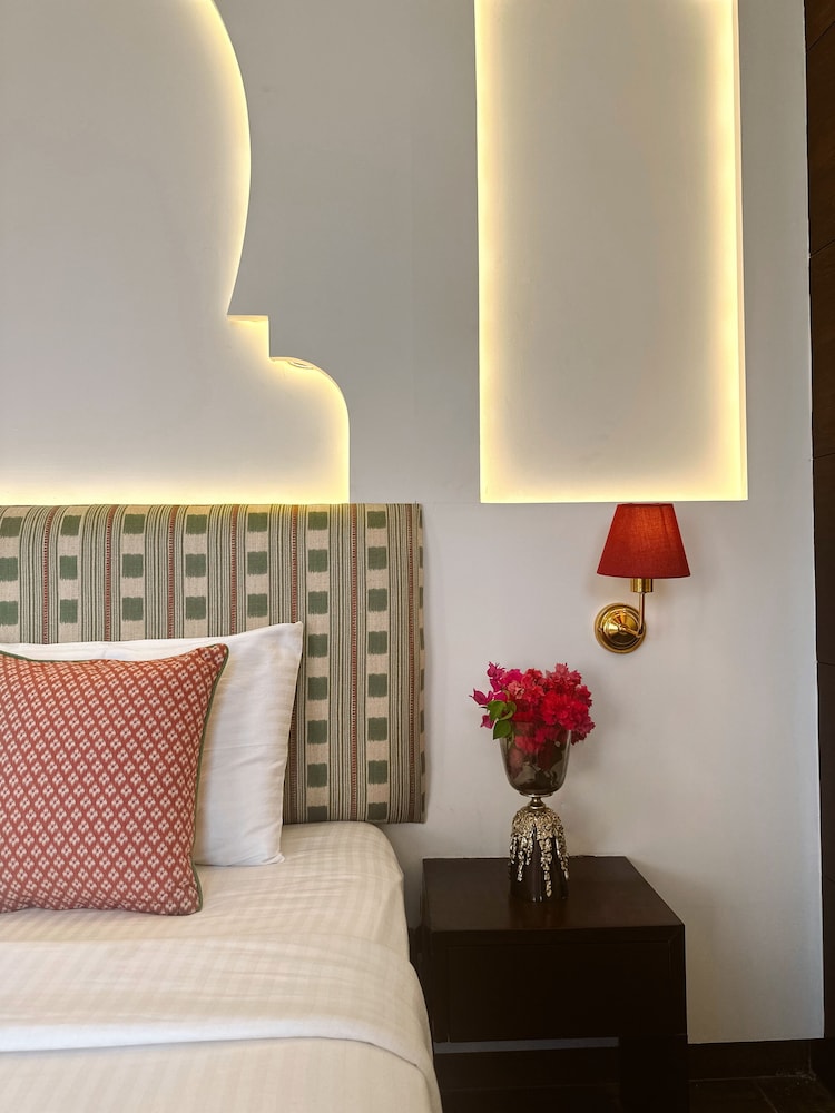 Hotel Atulyaa Taj 30/48