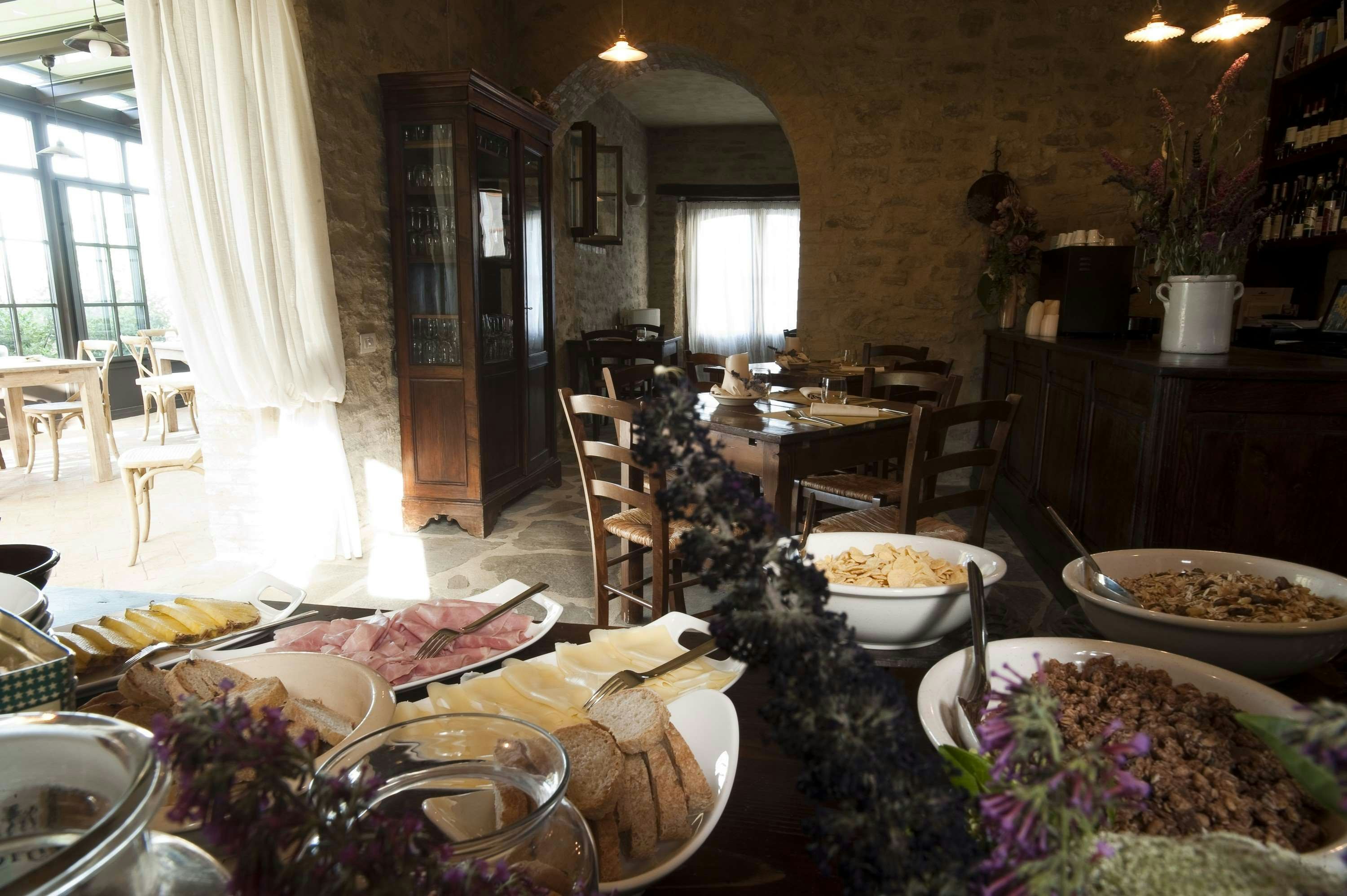 La Tavola Dei Cavalieri & Il Borgo 34/60