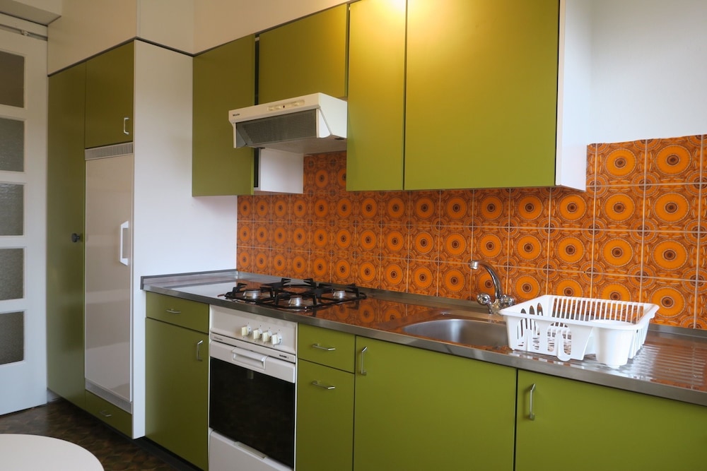 Newly Furnished Apartments In Zurich 48/50