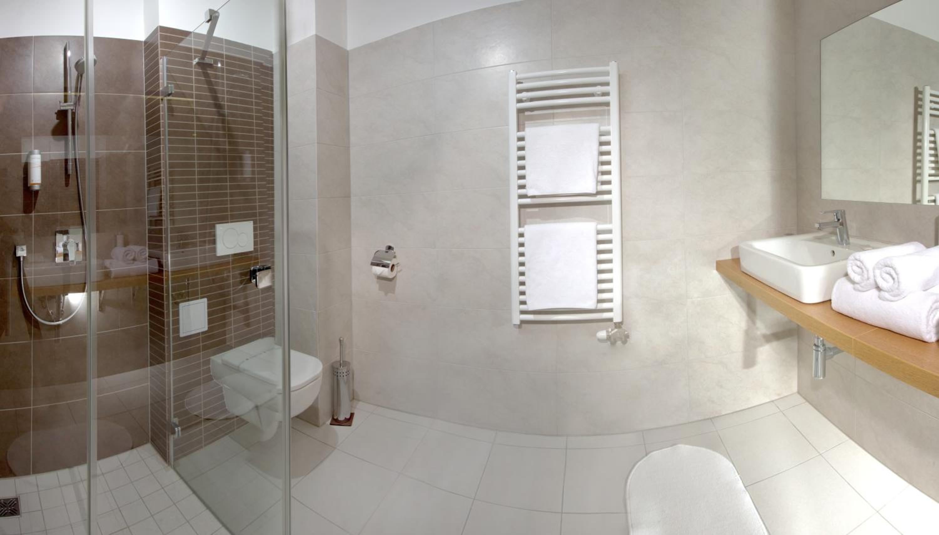 Sareza Hotel 43/48