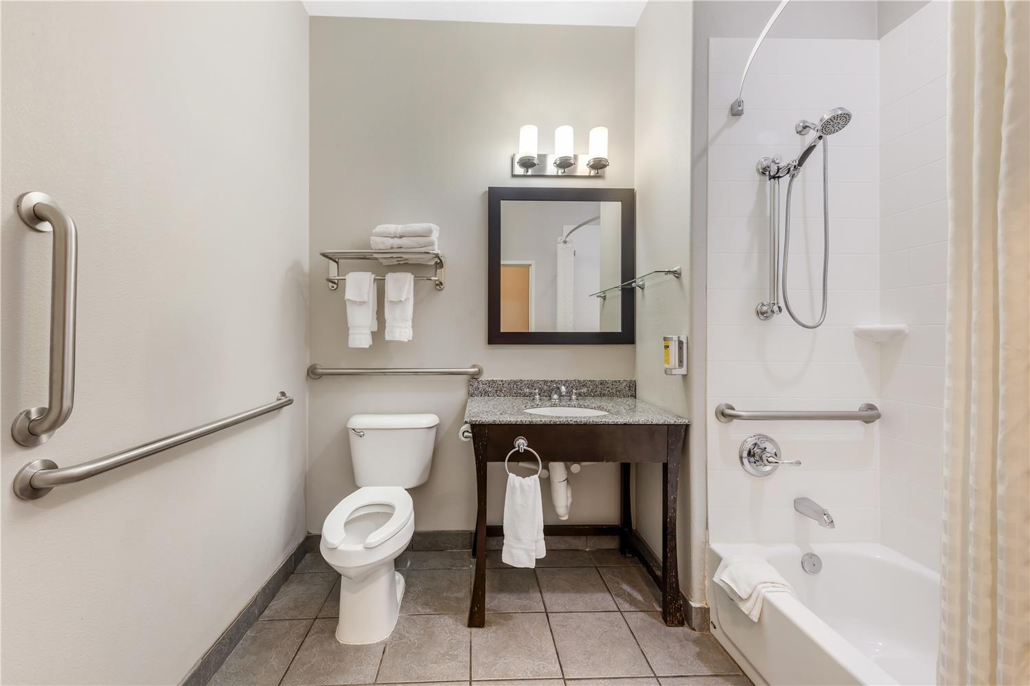 Best Western Plus Sand Bass Inn & Suites 50/52