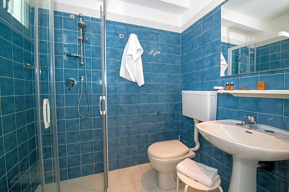 Hotel Delle Mimose 48/50