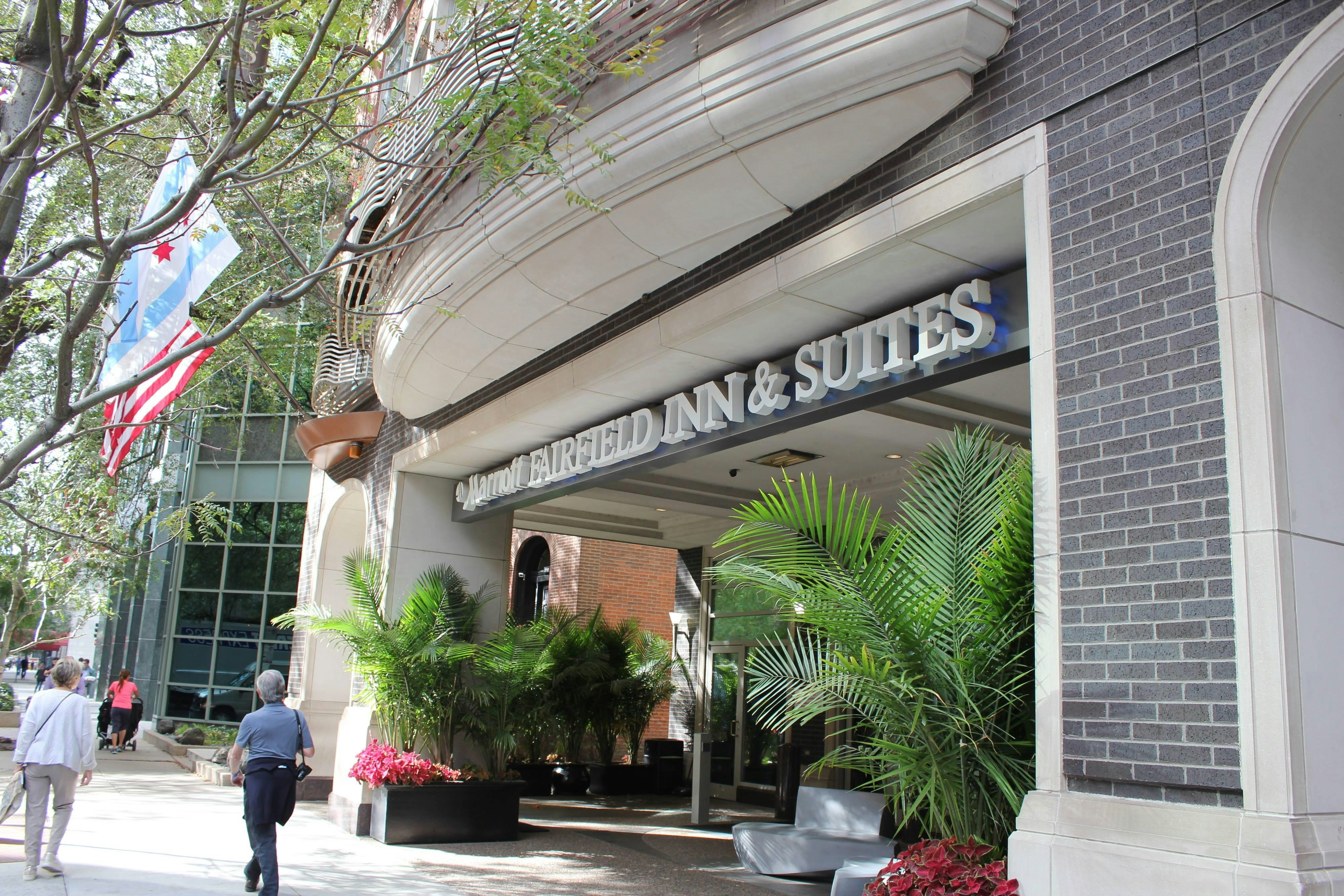 Fairfield Inn & Suites Chicago Downtown / Magnificent Mile 2/16